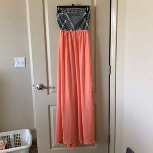 Peach strapless sundress medium